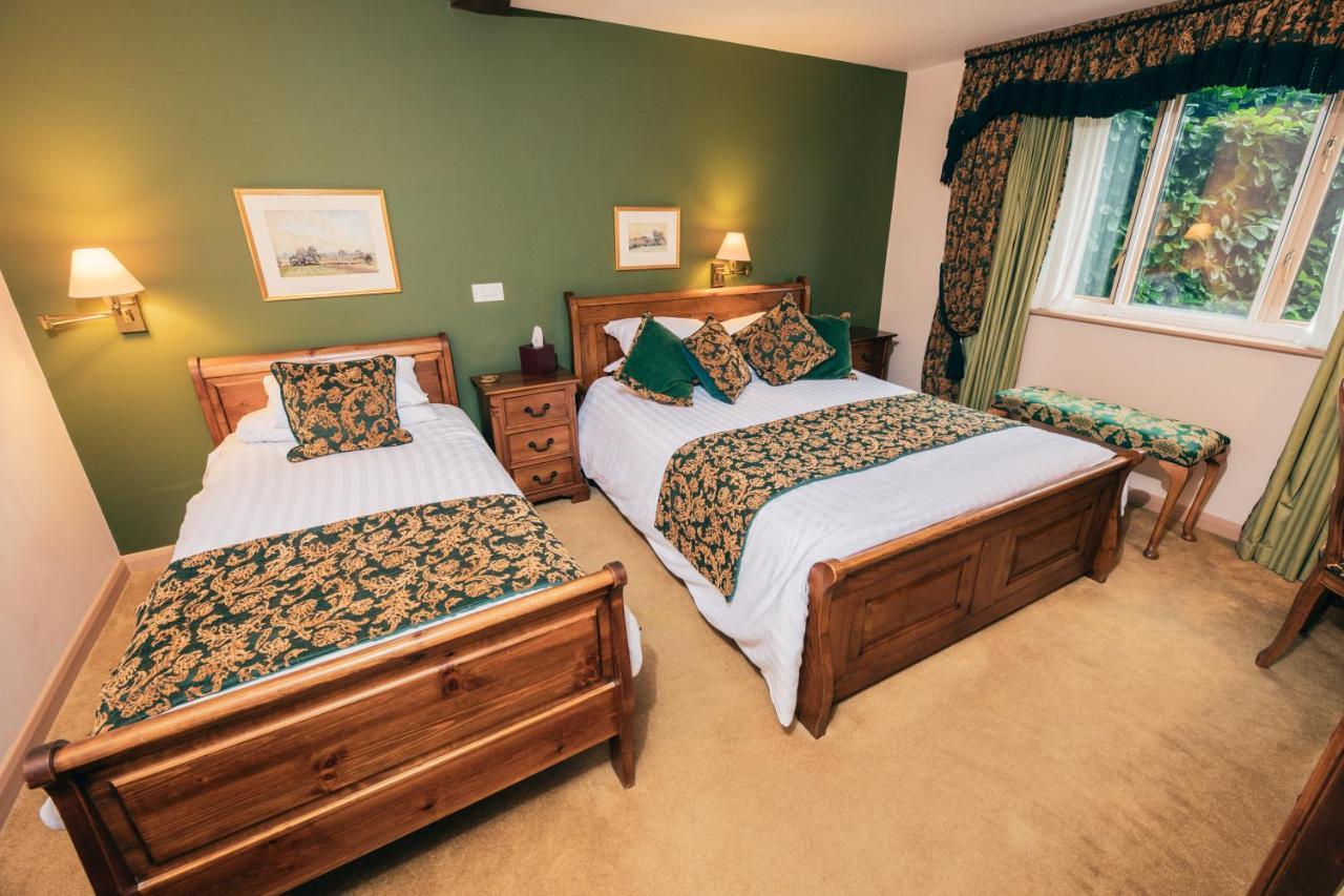 The Auberge Yaxley  Dış mekan fotoğraf