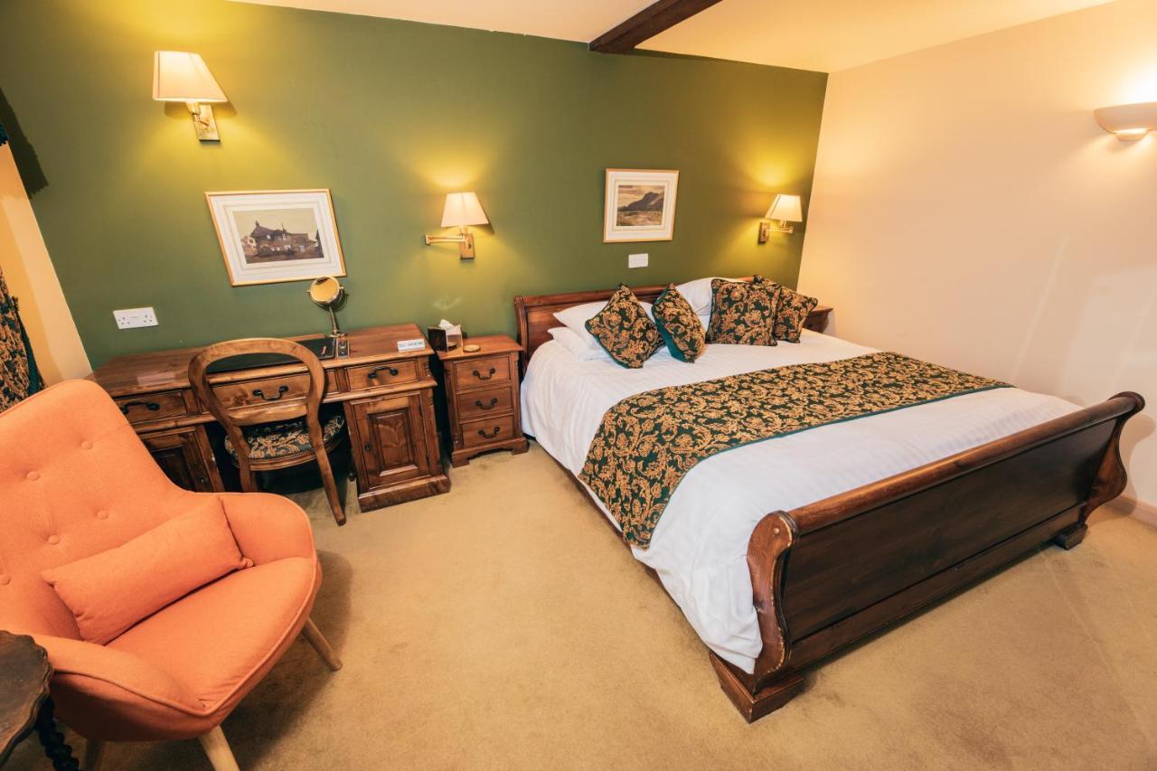The Auberge Yaxley  Dış mekan fotoğraf
