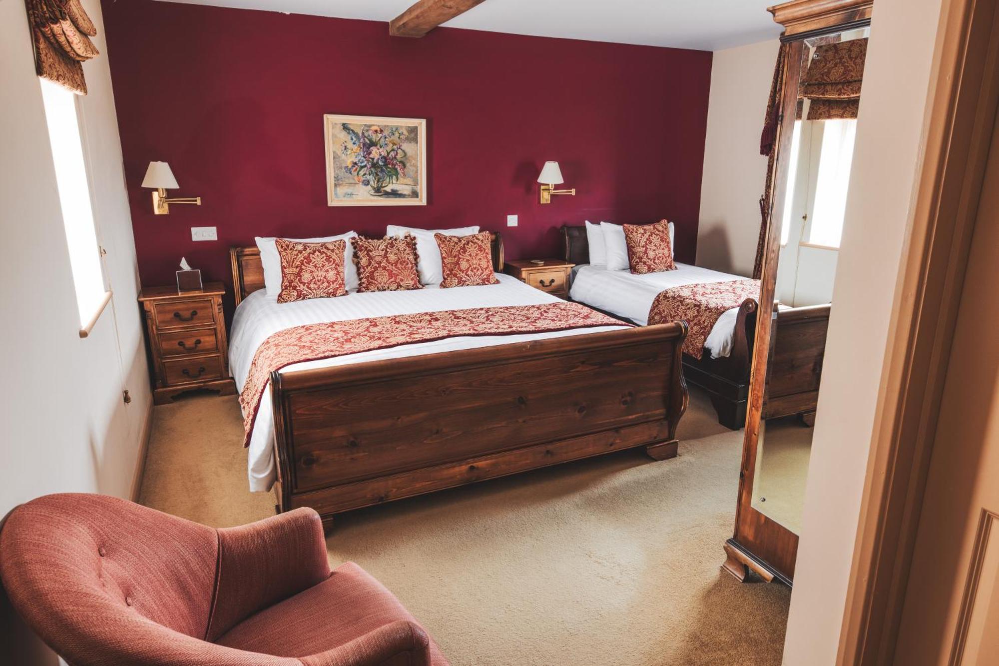 The Auberge Yaxley  Dış mekan fotoğraf