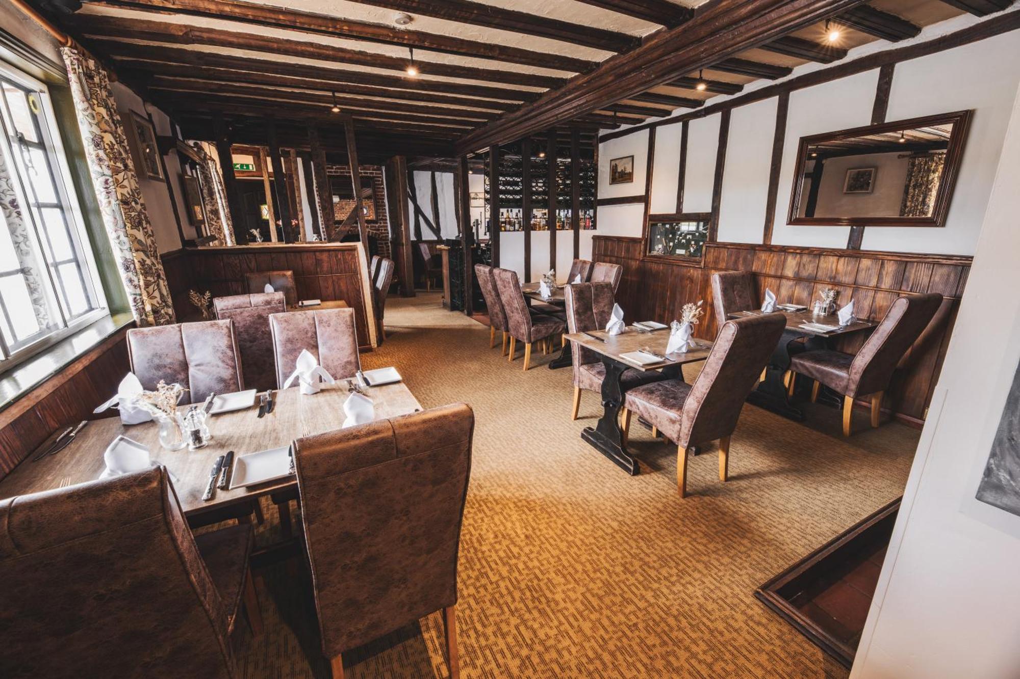 The Auberge Yaxley  Dış mekan fotoğraf