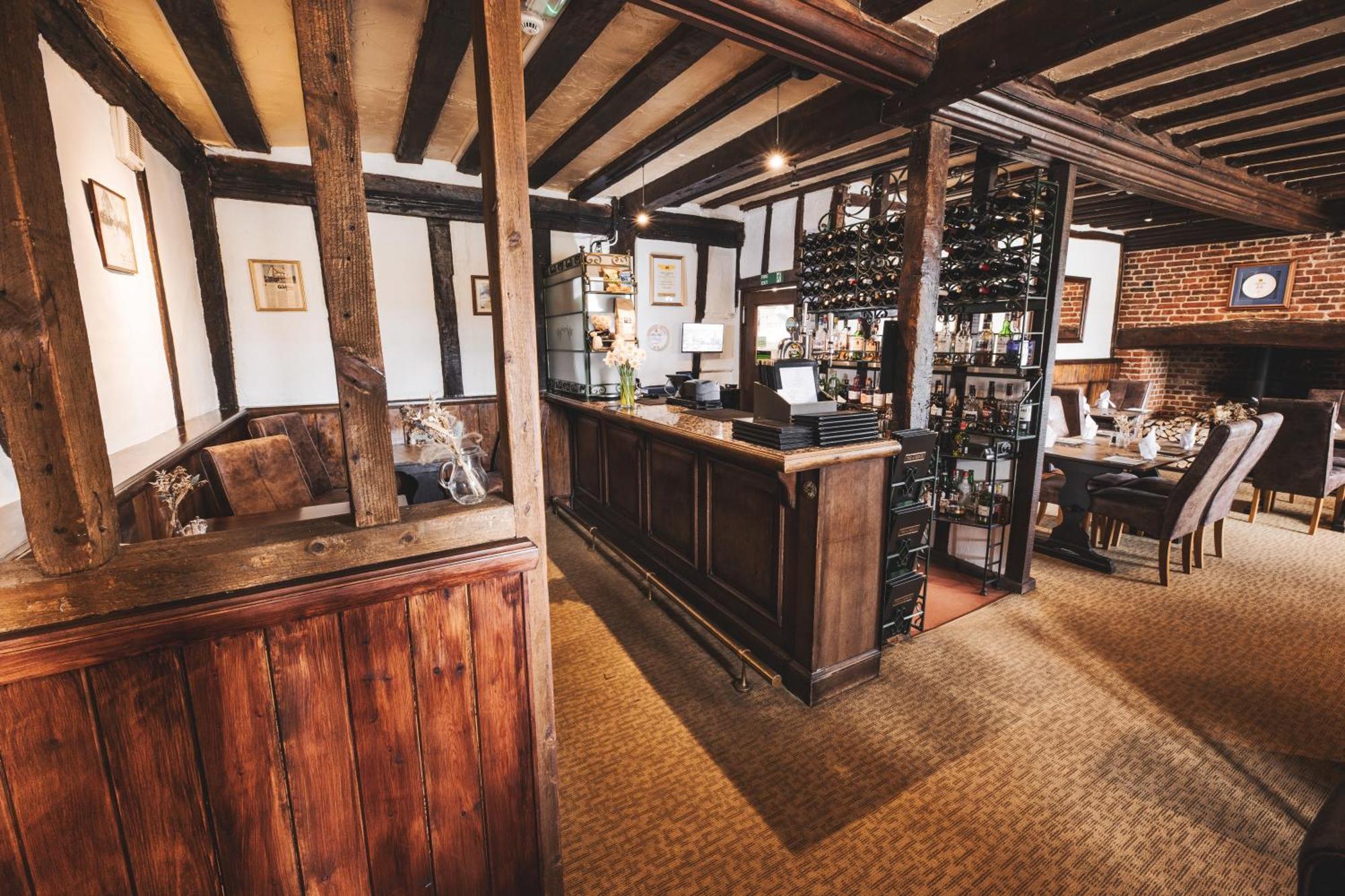 The Auberge Yaxley  Dış mekan fotoğraf